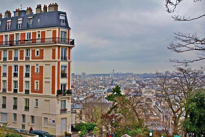 the Montmartre neighborhood in Paris